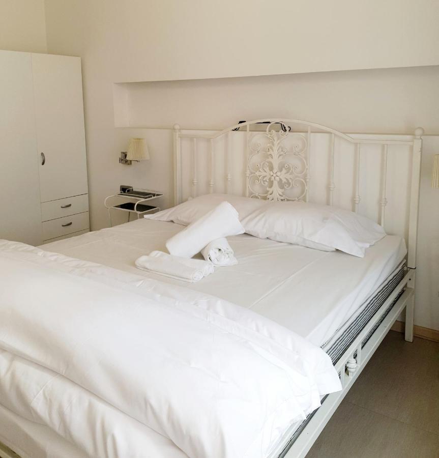 Top Center Apartment Next To Vitosha Boulevard Sofia Bagian luar foto